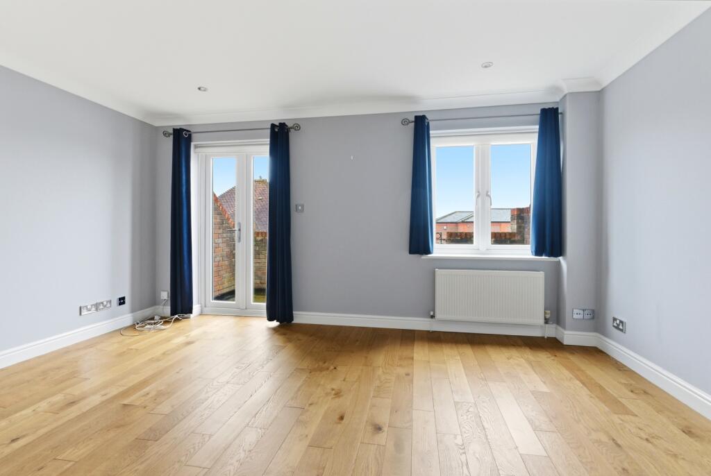 Additional image 2 of Saracens Head Yard, St Albans, Herts