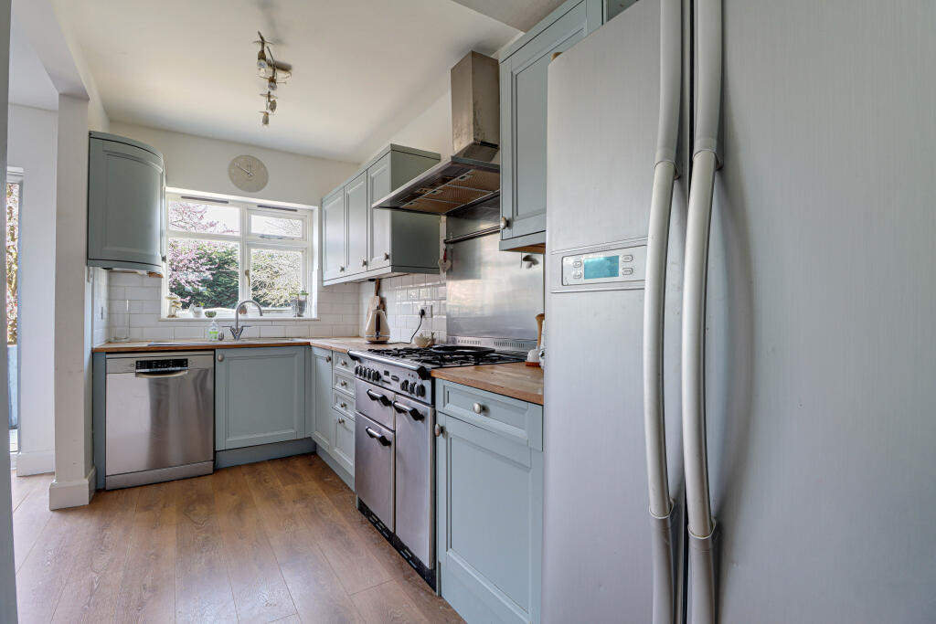 Additional image 5 of Vesta Avenue, St. Albans, Hertfordshire, AL1