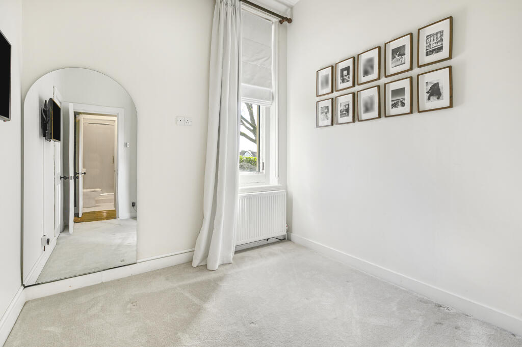 Additional image 11 of Akrill House, Hollybush Lane, Harpenden, Hertfordshire