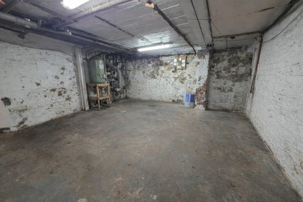 Low Street, Banff, AB45