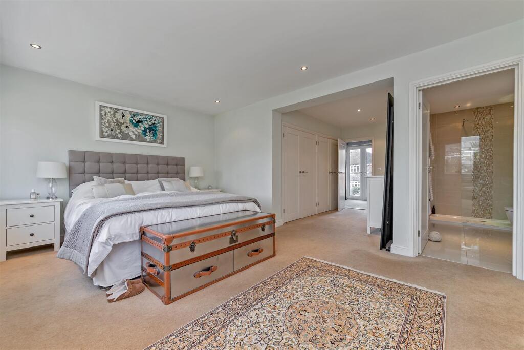 Additional image 17 of Sunderland Avenue, St. Albans