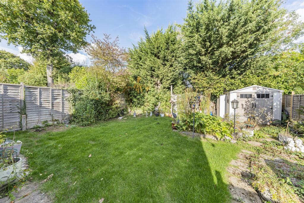 Additional image 13 of St. Lawrence Way, Bricket Wood, St. Albans