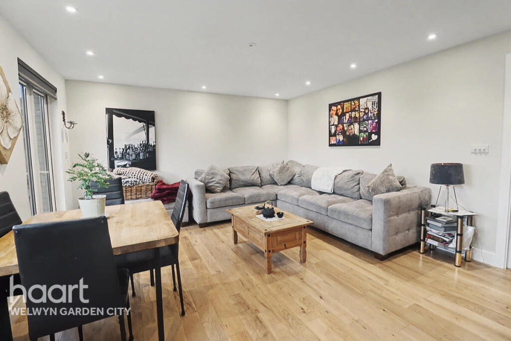 Additional image 4 of Deerswood Avenue, Hatfield