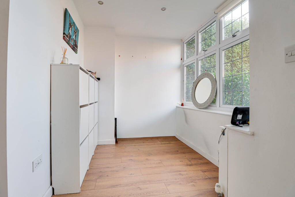 Additional image 8 of Glemsford Drive, Harpenden, Hertfordshire, AL5