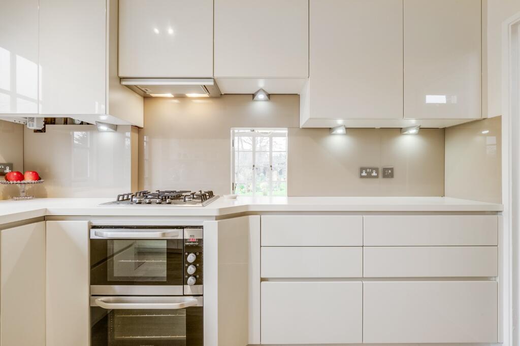 Additional image 9 of Coneydale, Welwyn Garden City, Hertfordshire, AL8