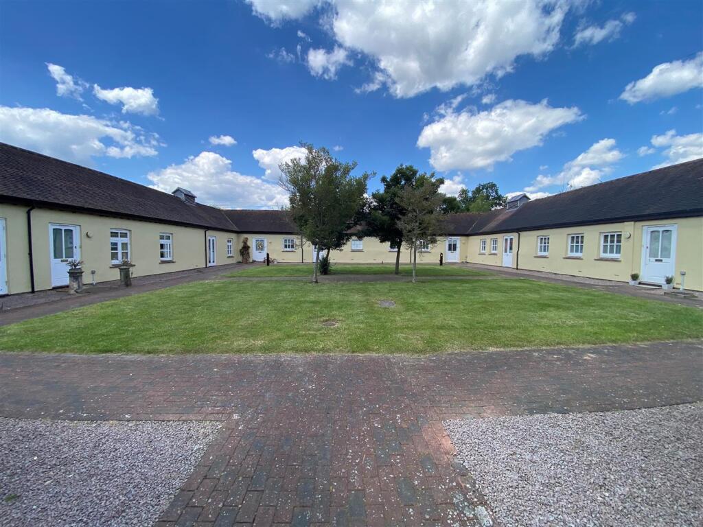 Additional image 21 of Lower Woodside Farm, Westfield, Brookmans Park