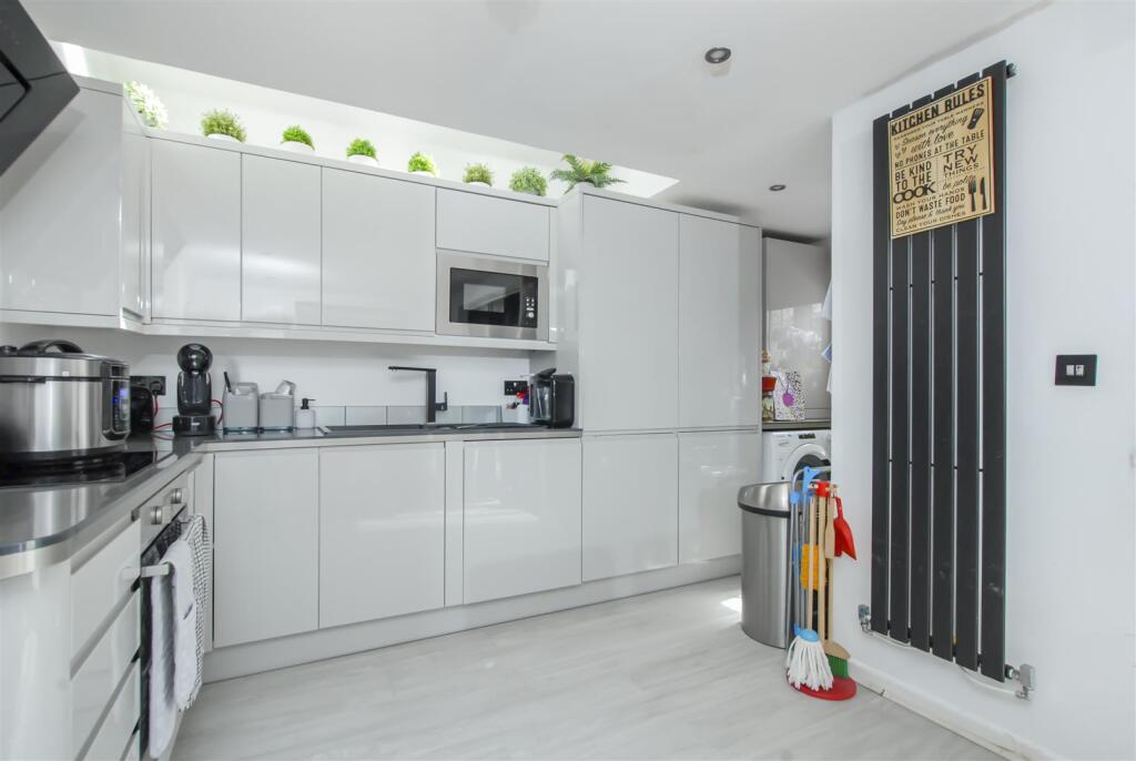 Additional image 15 of Mount Pleasant Lane, Bricket Wood, St. Albans