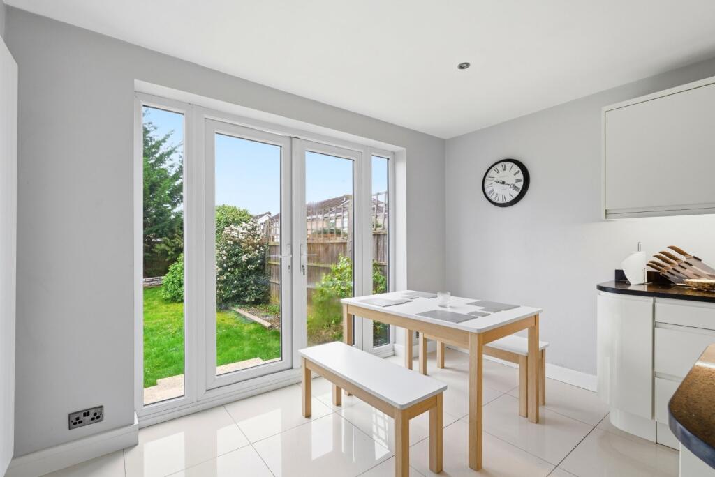 Additional image 7 of Spooners Drive, Park Street, St. Albans, Hertfordshire, AL2