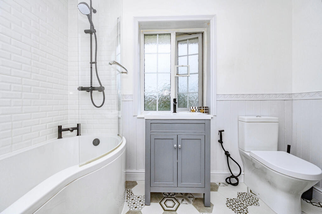 Additional image 21 of Caledon Road, St. Albans, AL2