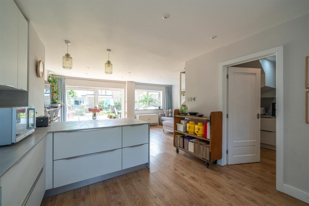 Additional image 6 of Wood End, Park Street