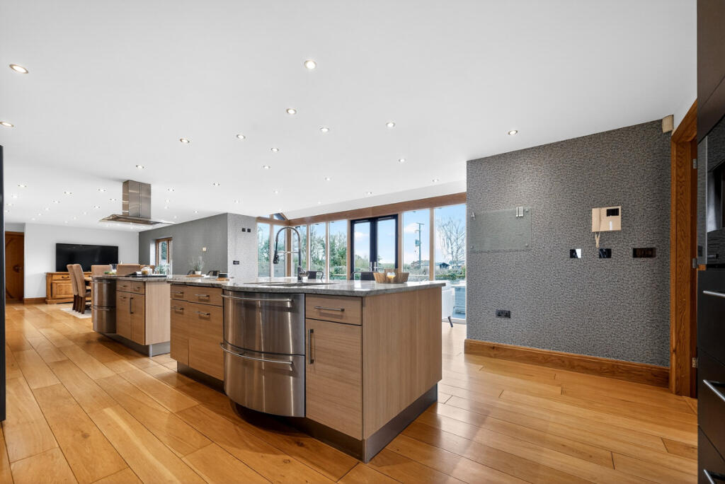 Additional image 32 of Stoke Pound Lane Stoke Pound Bromsgrove, Worcestershire, B60 4LQ