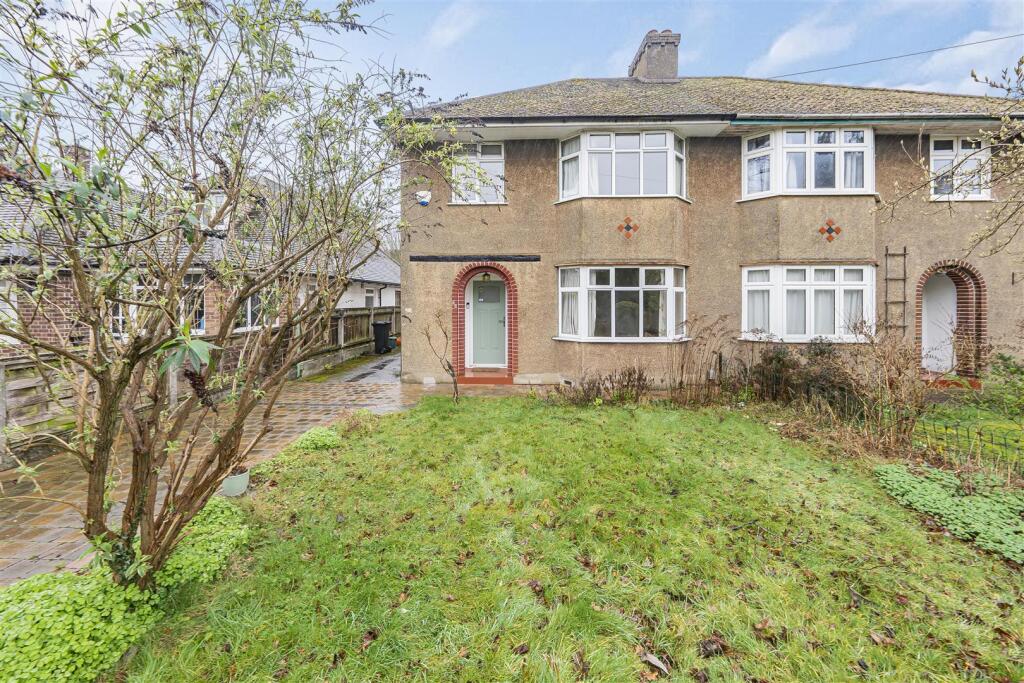 Ragged Hall Lane, St. Albans