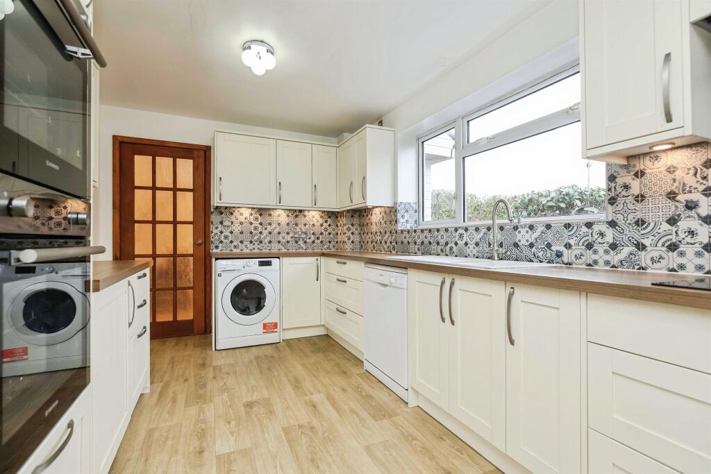 Additional image 2 of The Close, Hollywood, Birmingham