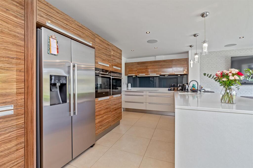 Additional image 7 of Sunderland Avenue, St. Albans