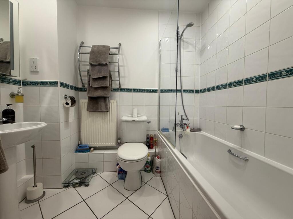 Additional image 7 of Canonsfield Road, WELWYN