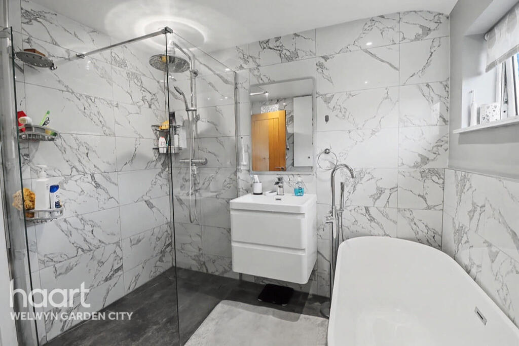 Additional image 15 of Deerswood Avenue, Hatfield