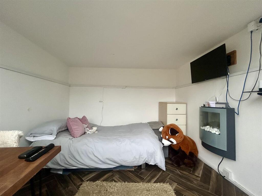 Additional image 19 of Beaumont Road, Halesowen