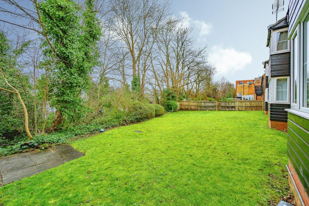 Additional image 18 of Milton Road, Harpenden, AL5