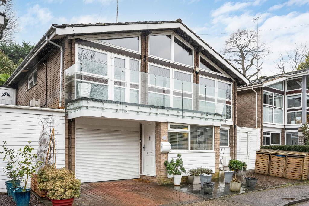 Great North Road, Welwyn, AL6