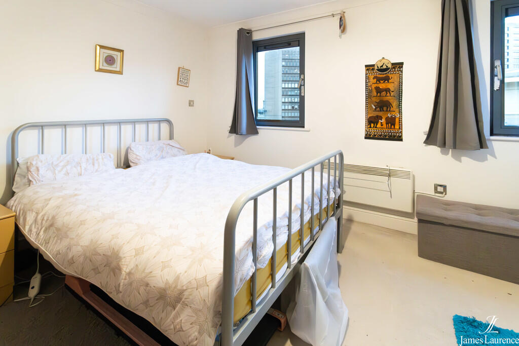 Additional image 9 of The Green Apartments, Broadway Plaza, B16