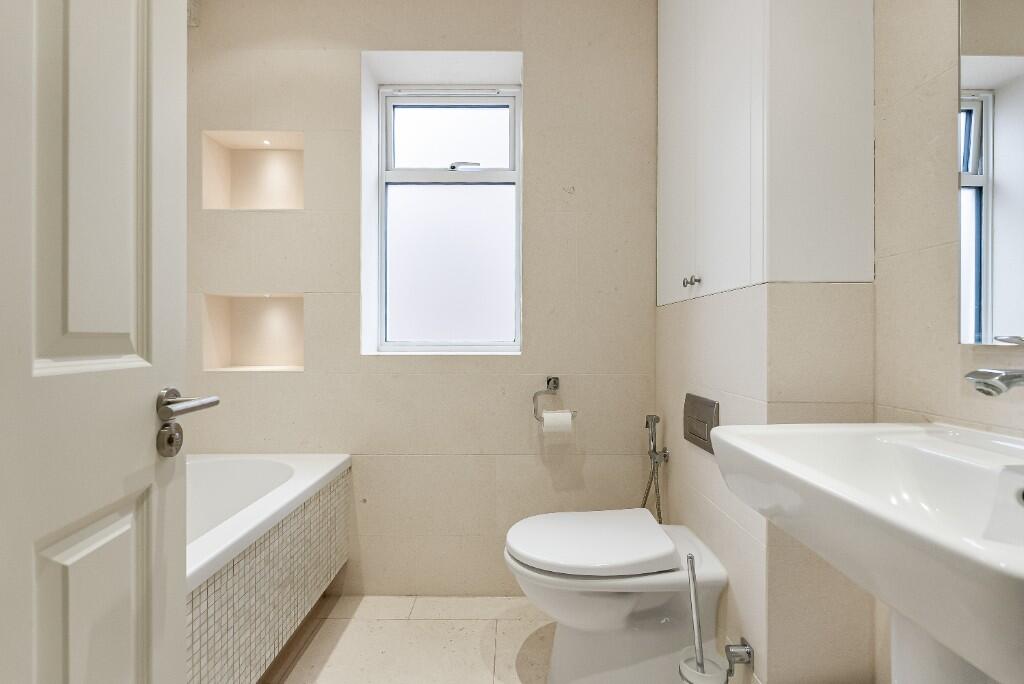 Additional image 32 of The Paddocks, Welwyn Garden City, Hertfordshire, AL7