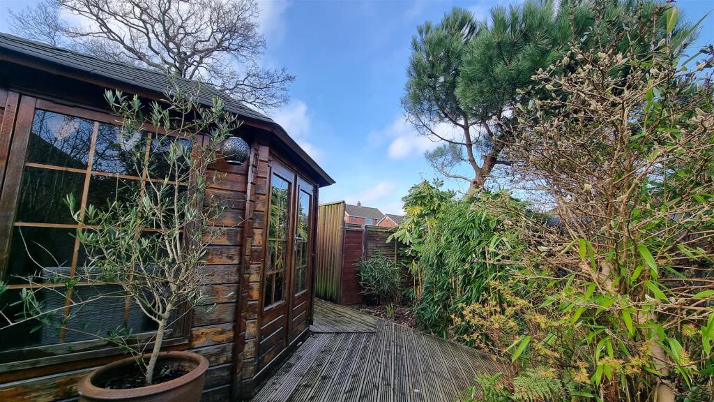 Additional image 16 of Lee Road, Hollywood