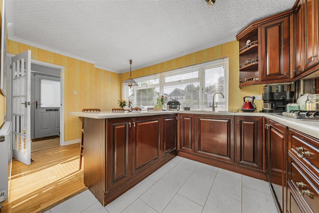 Additional image 4 of St. Lawrence Way, Bricket Wood, St. Albans