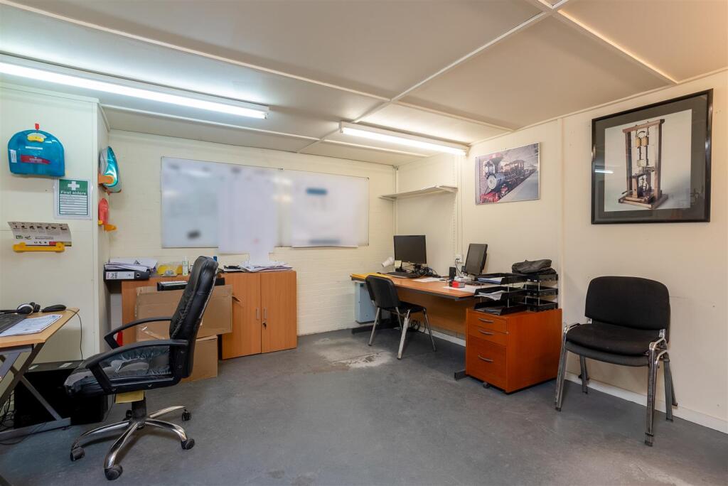 Additional image 16 of Tything Road, Alcester, Warwickshire B49 6ET