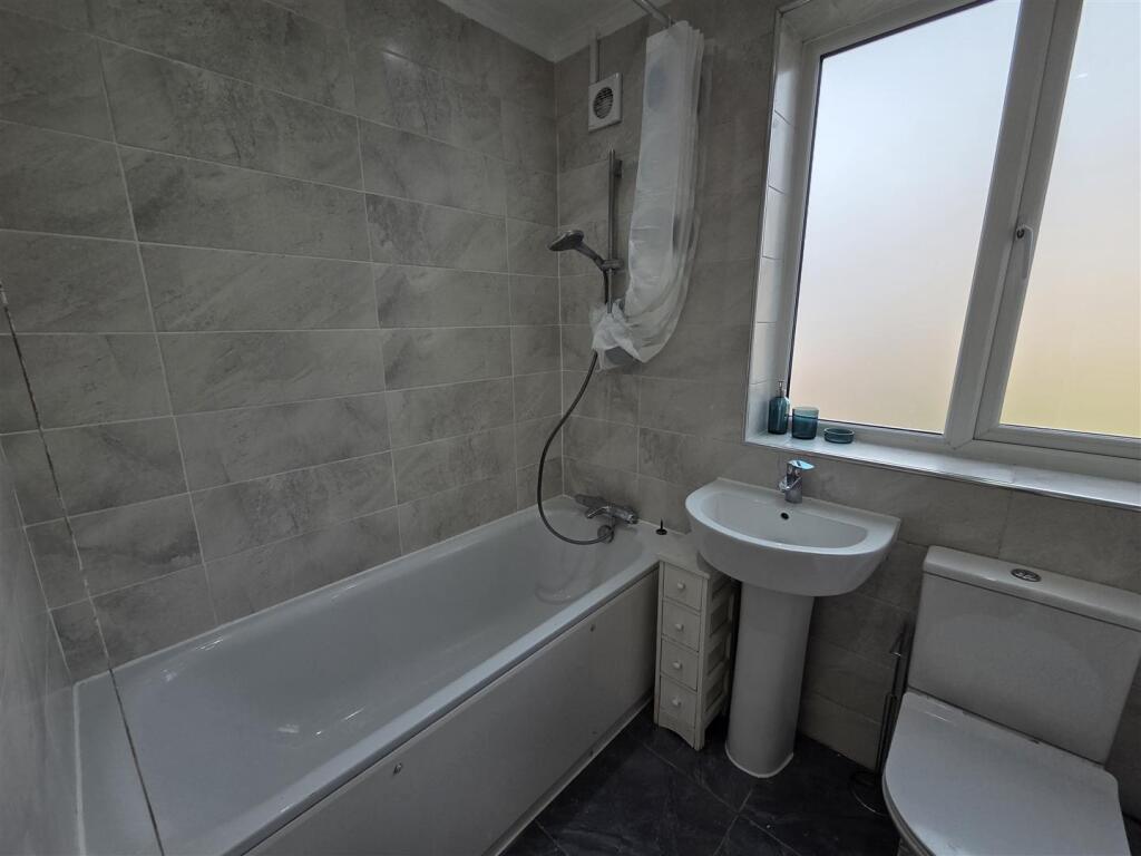 Additional image 18 of East Drive, Birmingham