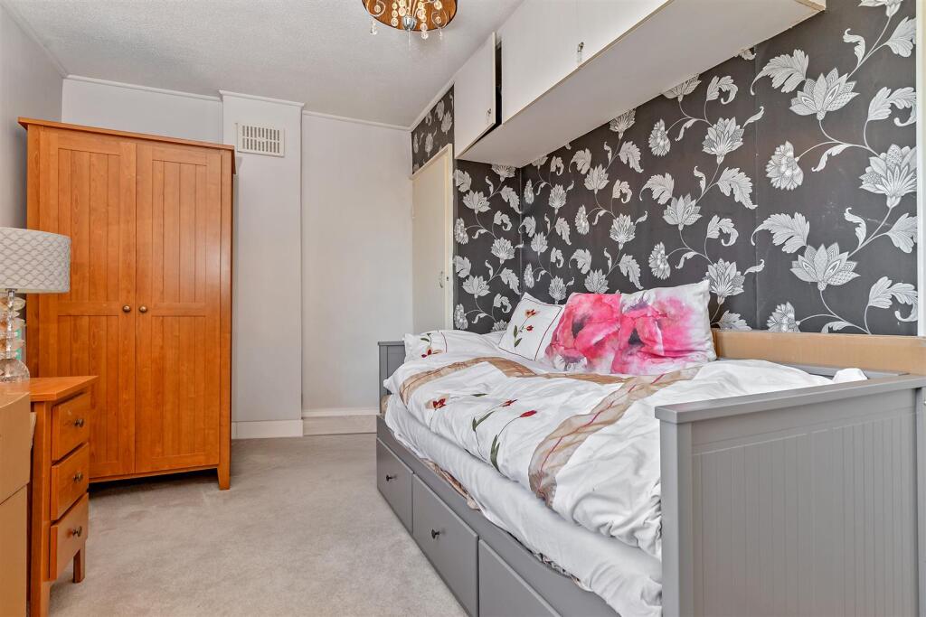 Additional image 11 of Hatfield Road, St. Albans