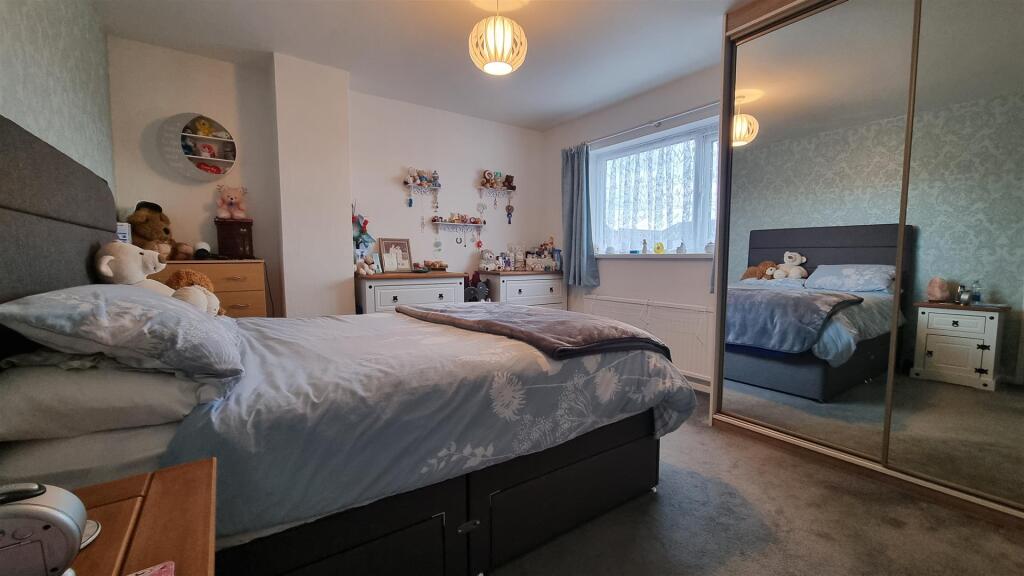 Additional image 9 of Douglas Road, Hollywood