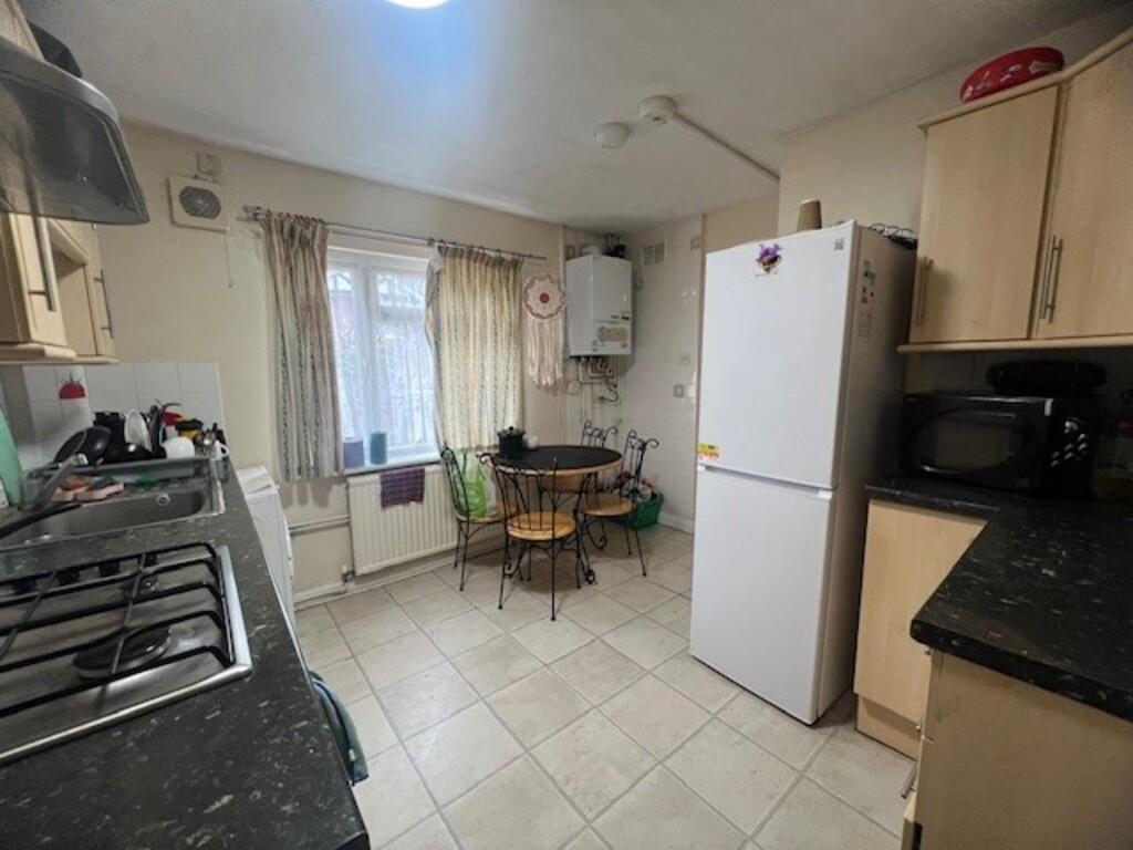 Additional image 2 of ROE GREEN LANE, Student Accomodation