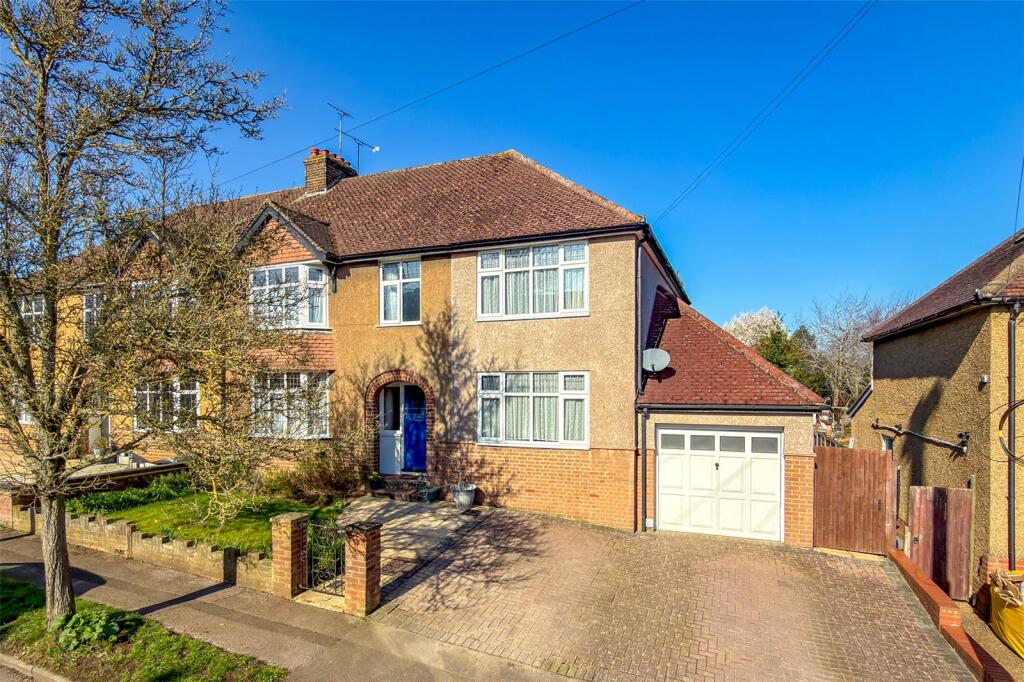 Lea Road, Harpenden, Hertfordshire, AL5