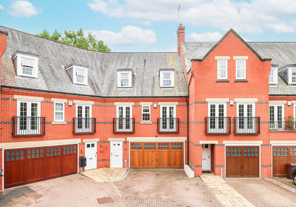 Boyes Crescent, Napsbury Park, St. Albans, AL2