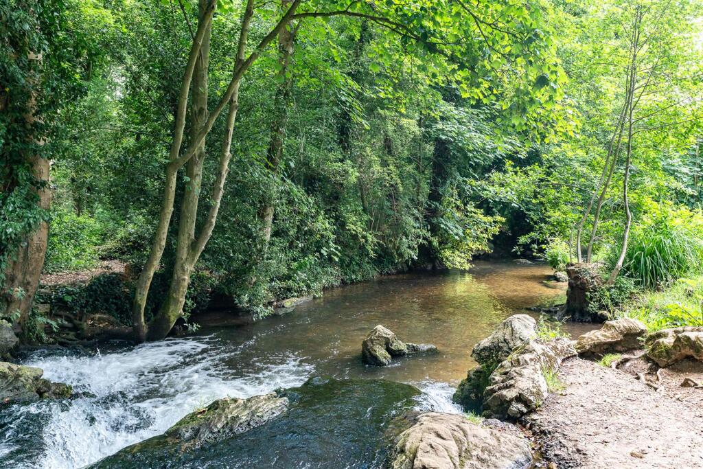 Additional image 32 of The Walled Garden, Tewin Water, Welwyn
