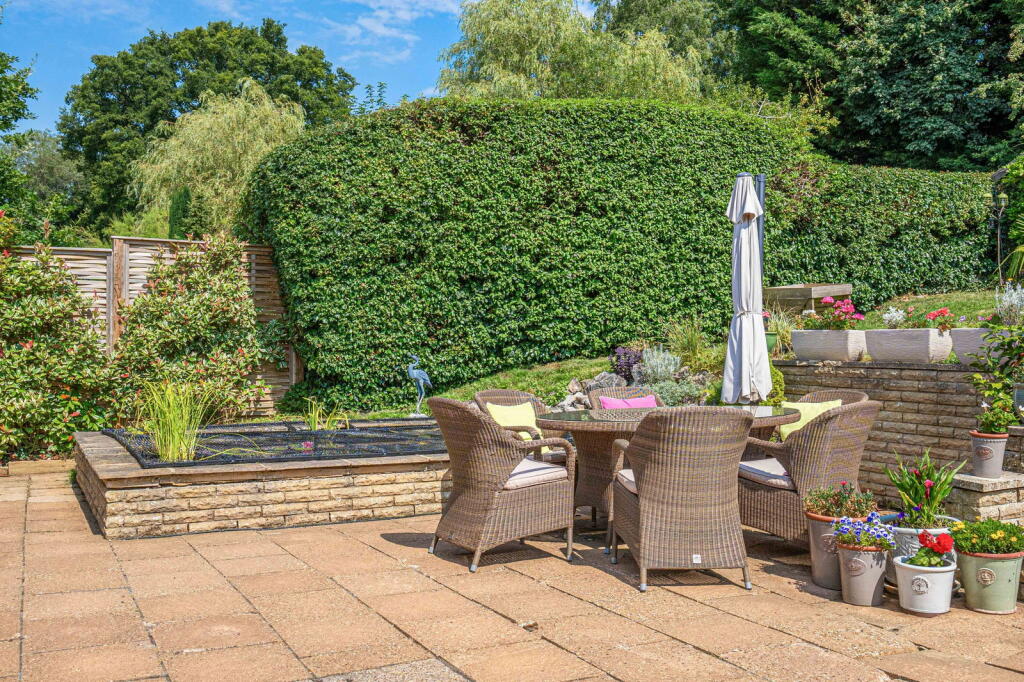 Additional image 40 of Codicote Road, Welwyn, AL6