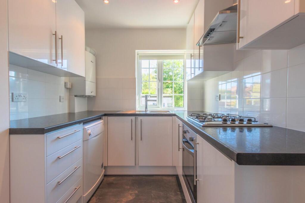 Additional image 4 of Bradmore Green, Brookmans Park