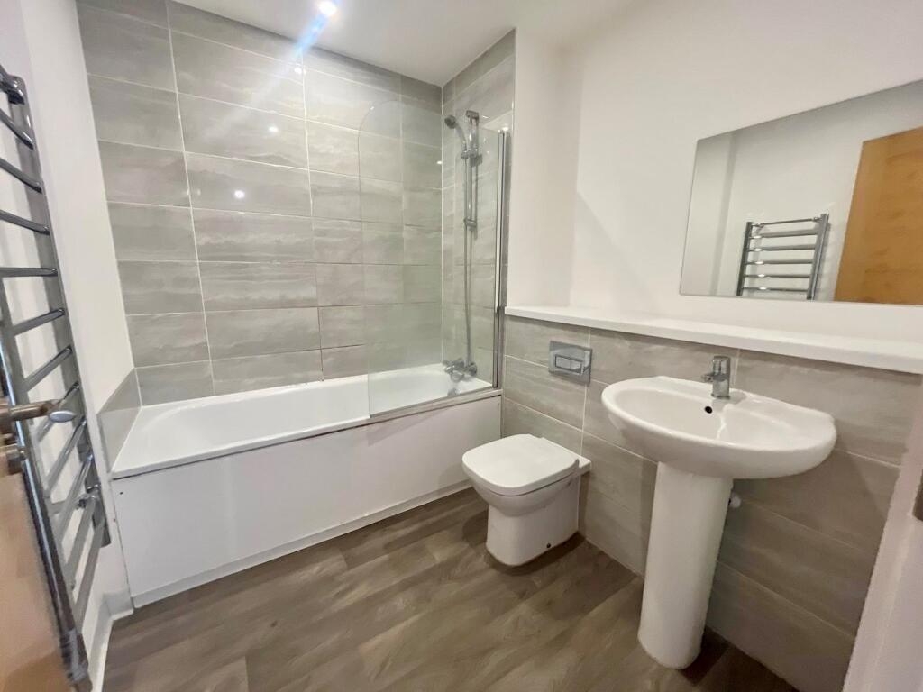 Additional image 6 of Equipoint, Yardley B25