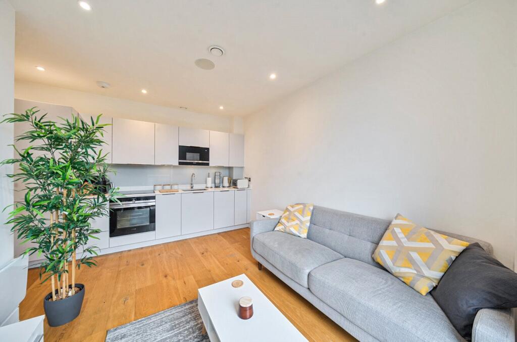 Additional image 8 of Broadwater Road, Welwyn Garden City, Hertfordshire