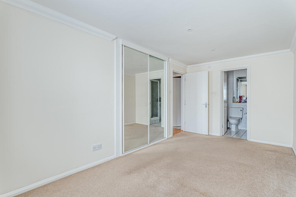 Additional image 8 of Dexter Close, St Albans, Herts, AL1