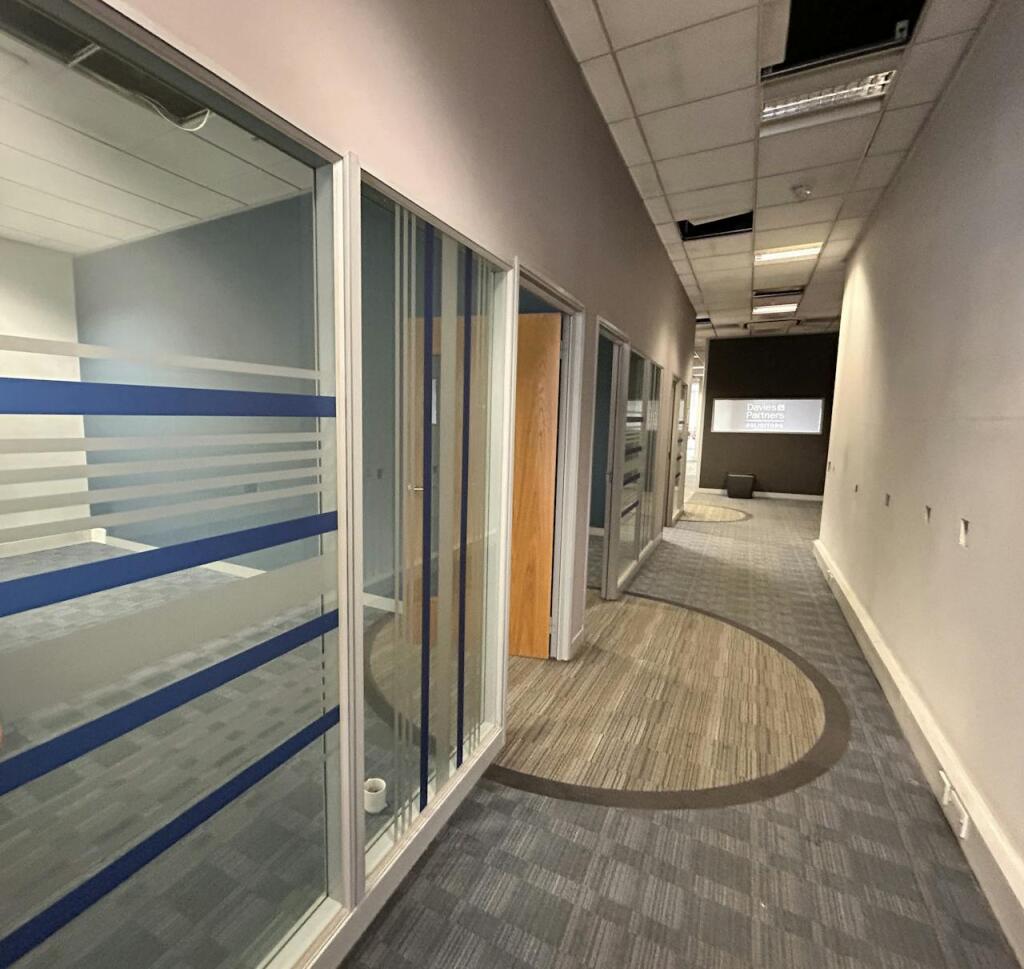 房产图片 4 - 伯明翰天堂街33-34号拉瑟姆大厦底层