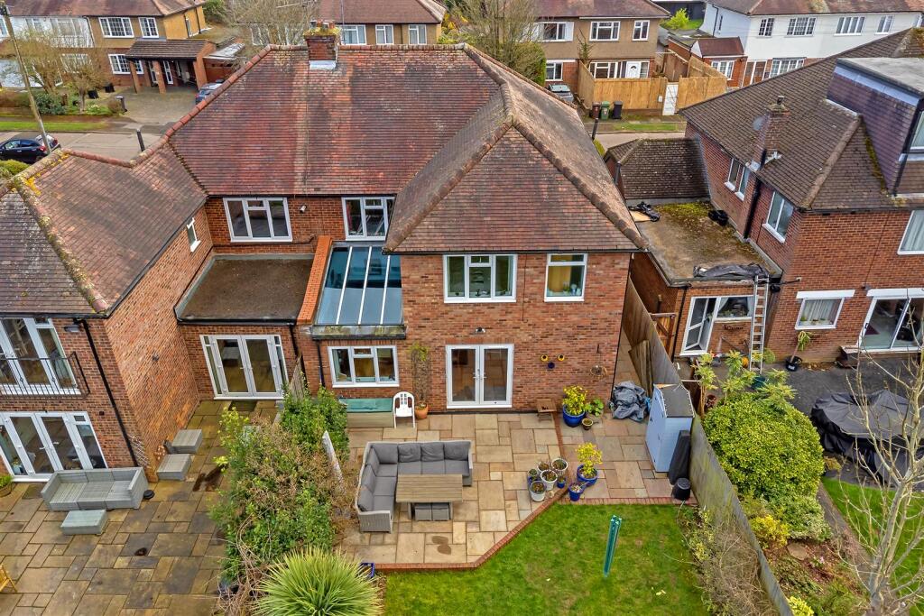 Additional image 32 of Pondfield Crescent, St. Albans