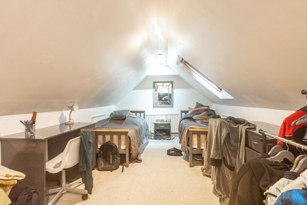 Additional image 9 of Dellfield, St. Albans, Hertfordshire, AL1