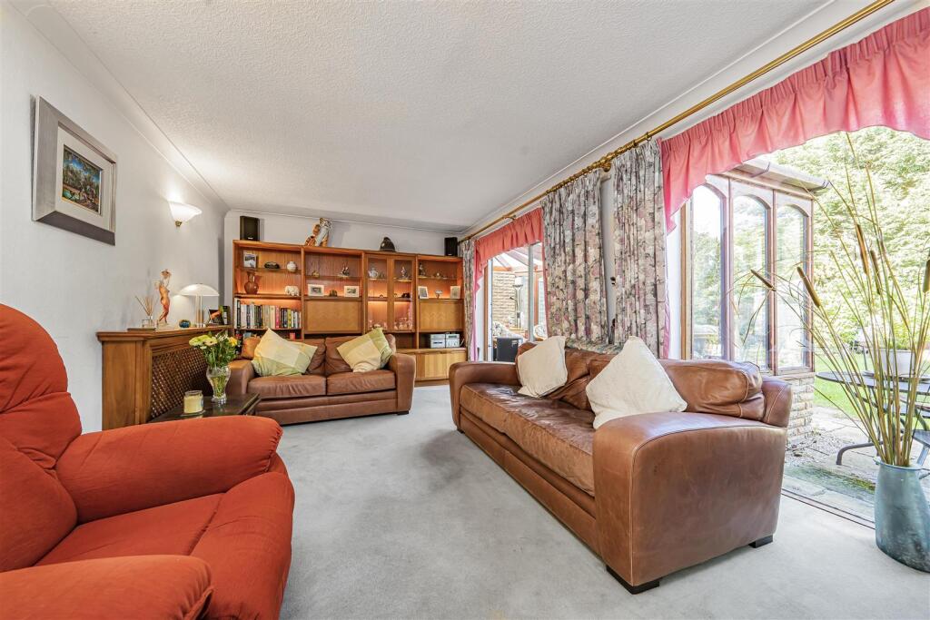 Additional image 15 of St. Lawrence Way, Bricket Wood, St. Albans