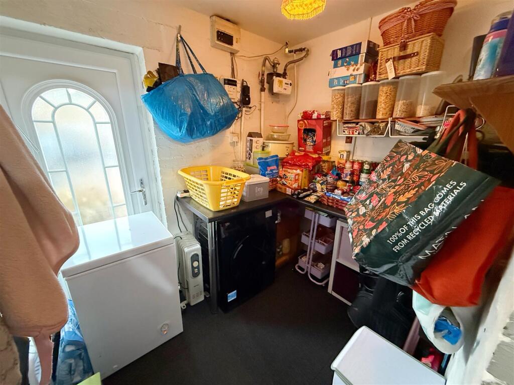 Additional image 10 of Arrow Crescent, Alcester