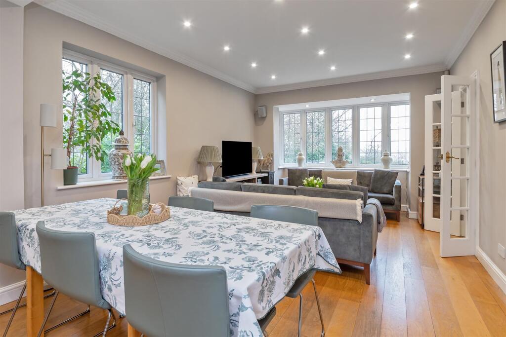 Additional image 10 of Kentish Lane, Brookmans Park