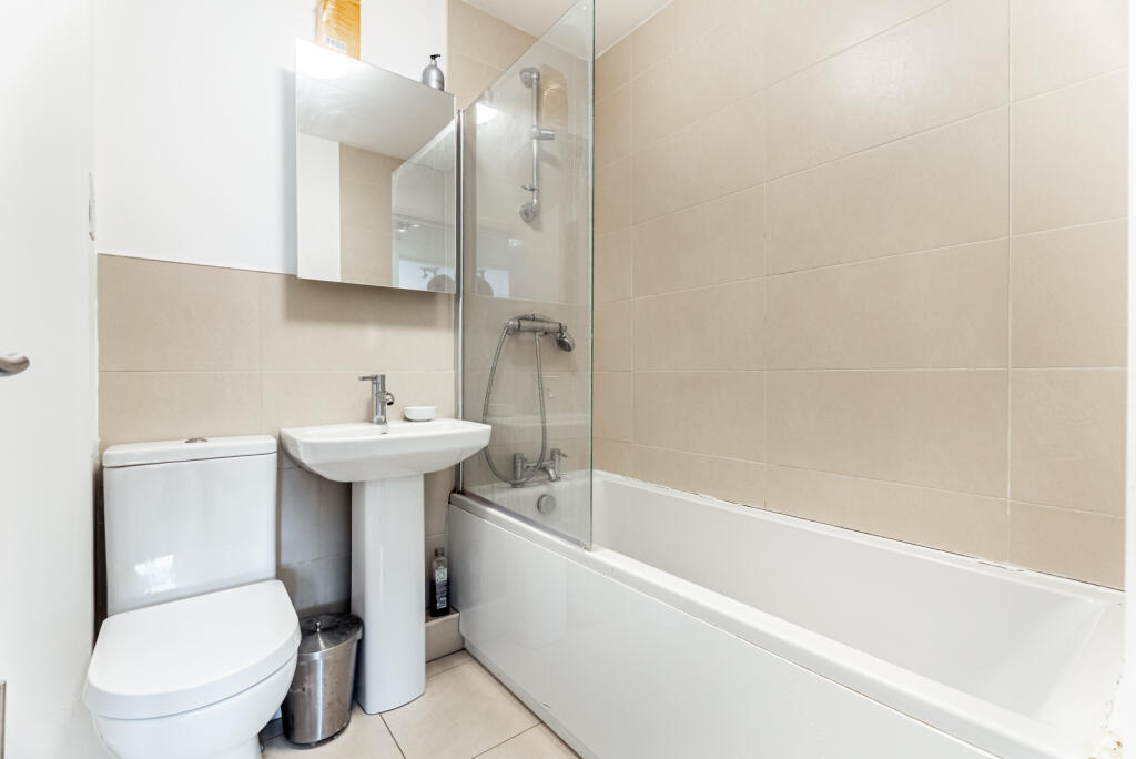Additional image 8 of Cheltenham Court, Dexter Close, St Albans, Herts, AL1