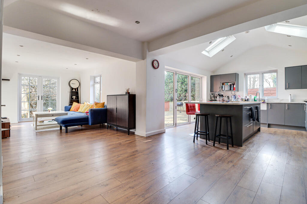 Additional image 3 of Glemsford Drive, Harpenden, Hertfordshire, AL5