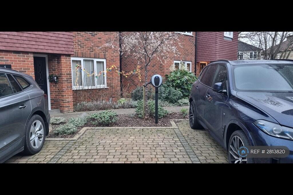 Additional image 18 of Holly Close, St. Albans, AL1