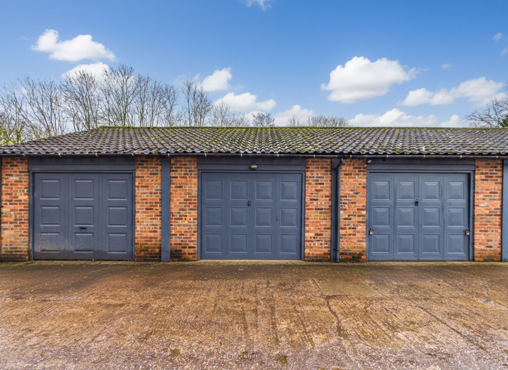 Additional image 12 of Newhouse Lane, Upton Warren, B61